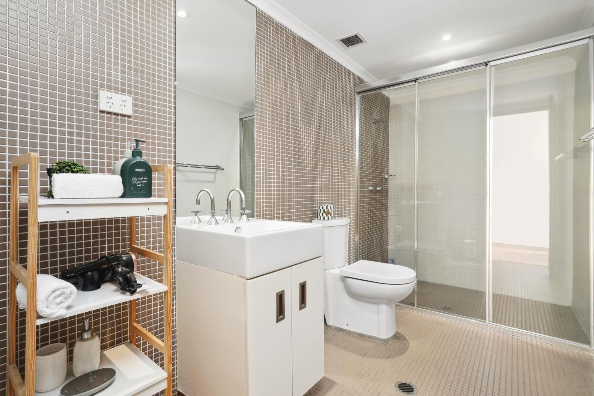 Chippendale 1 Bedroom • Mins To Apartment